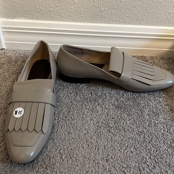 Shoes - Picture 5 of 16